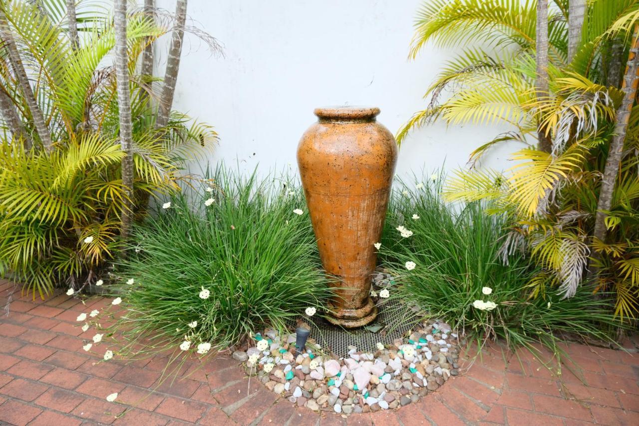 The Whitehouse Bed And Breakfast Durban Exterior foto